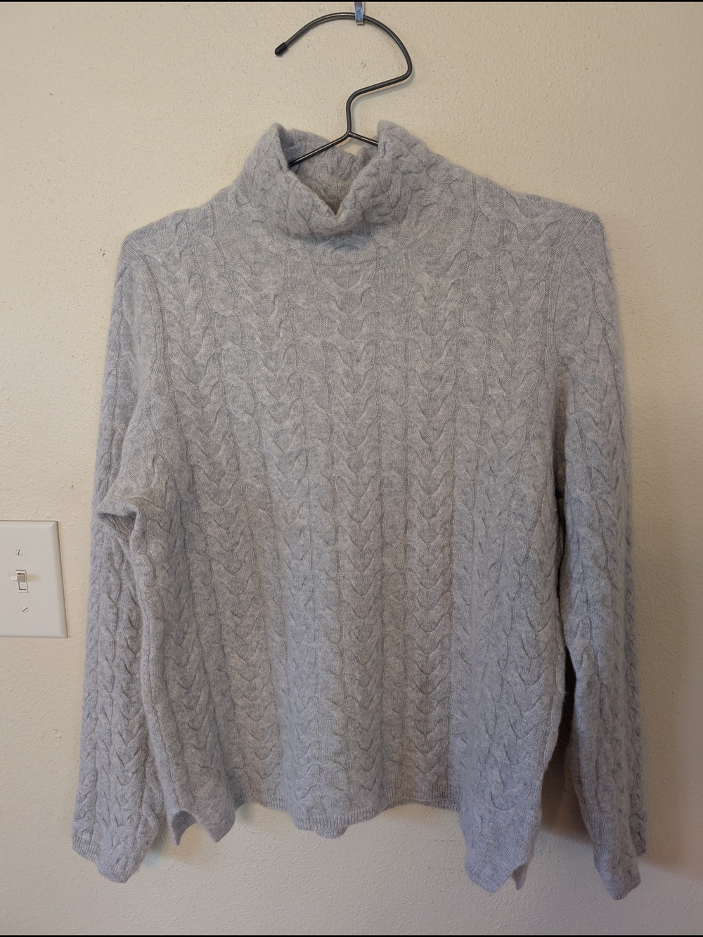 Garnet Hill Light Gray Cable Cashmere Mock Neck Sweater Medium
